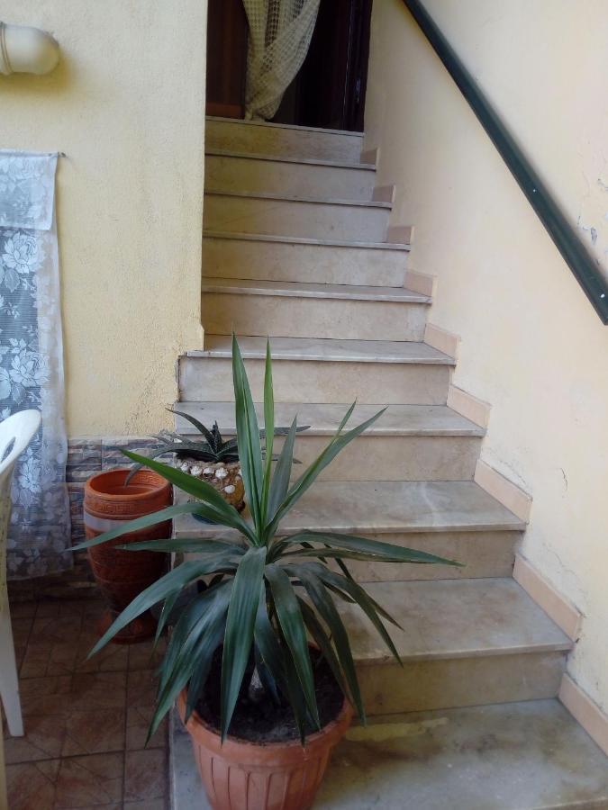 Casa Vacanze Da Rosy Ercolano Exterior foto